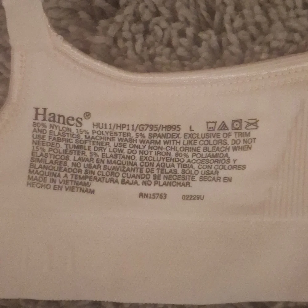 Hanes Bra Bundle - Picture 9 of 13